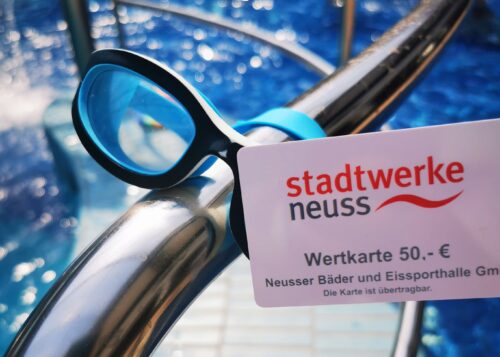 <p>Auf die regulären Eintrittstarife der Neusser Bäder erhalten Sie 10 % Rabatt. Sondertarife und Kurse&nbsp;werden nicht rabattiert. Der entsprechende Betrag wird beim Bezahlen einer Leistung von Ihrer digitalen Geldwertkarte abgebucht. Es besteht die Möglichkeit zu Ihrer Geldwertkarte zusätzlich Partner/Kinder-Geldwertkarten anzulegen.</p>